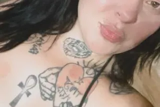 facetime shows with a mainland chick - Image 5