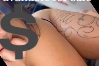 facetime shows with a mainland chick - Image 1